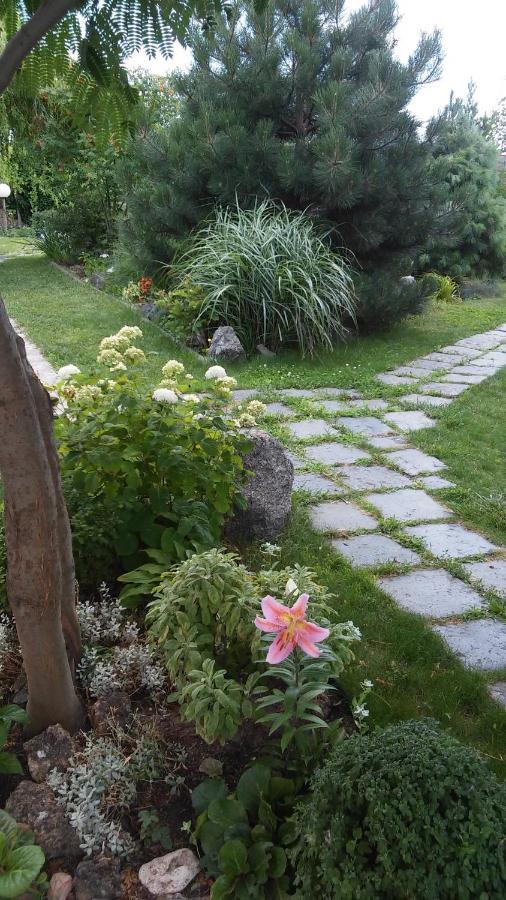 Guest House Odesa Exterior photo